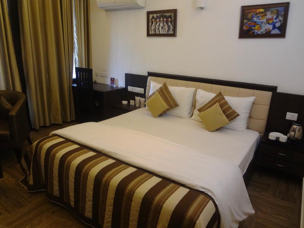Hotel Rr Residency Dillí Pokoj fotografie