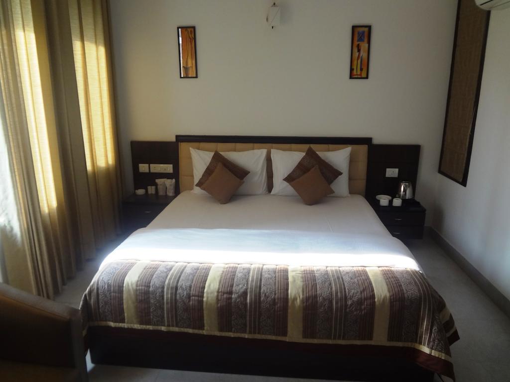 Hotel Rr Residency Dillí Pokoj fotografie